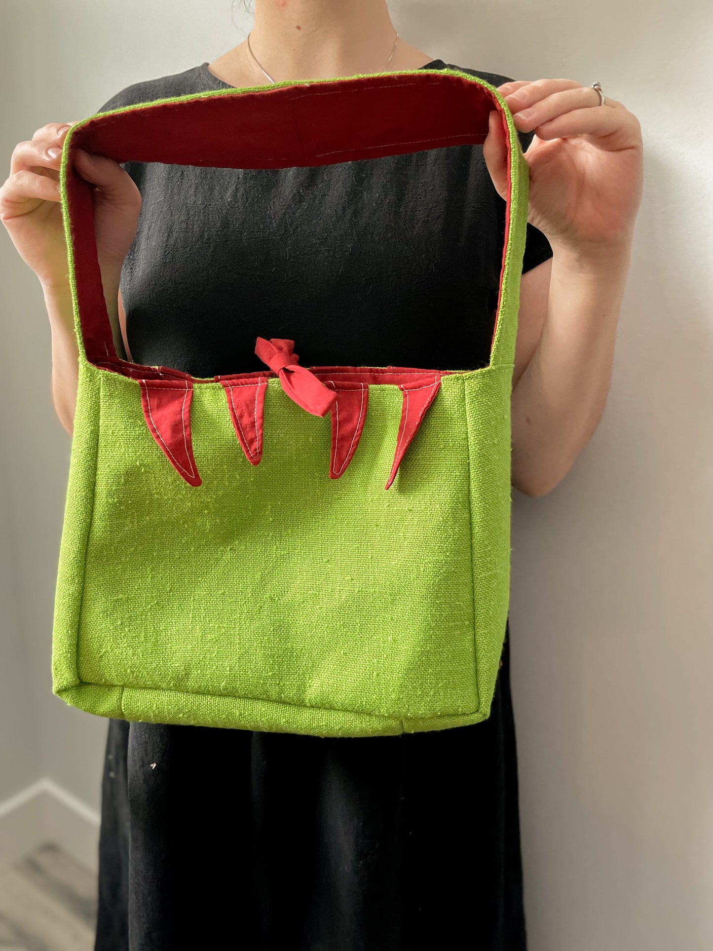 Venus Flytrap Shoulder Bag (OOAK)