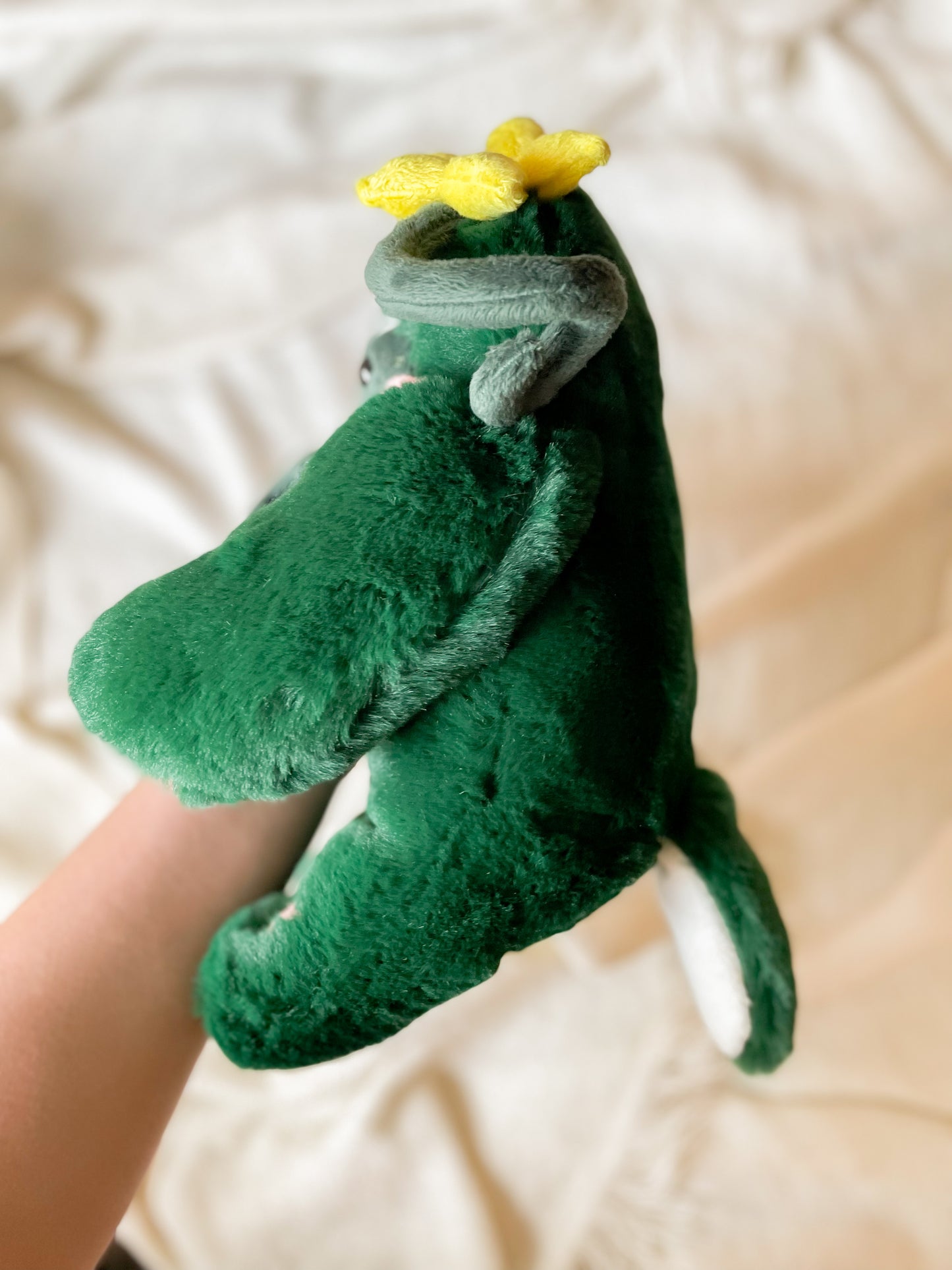 Larry the Cucumber Gecko (OOAK)