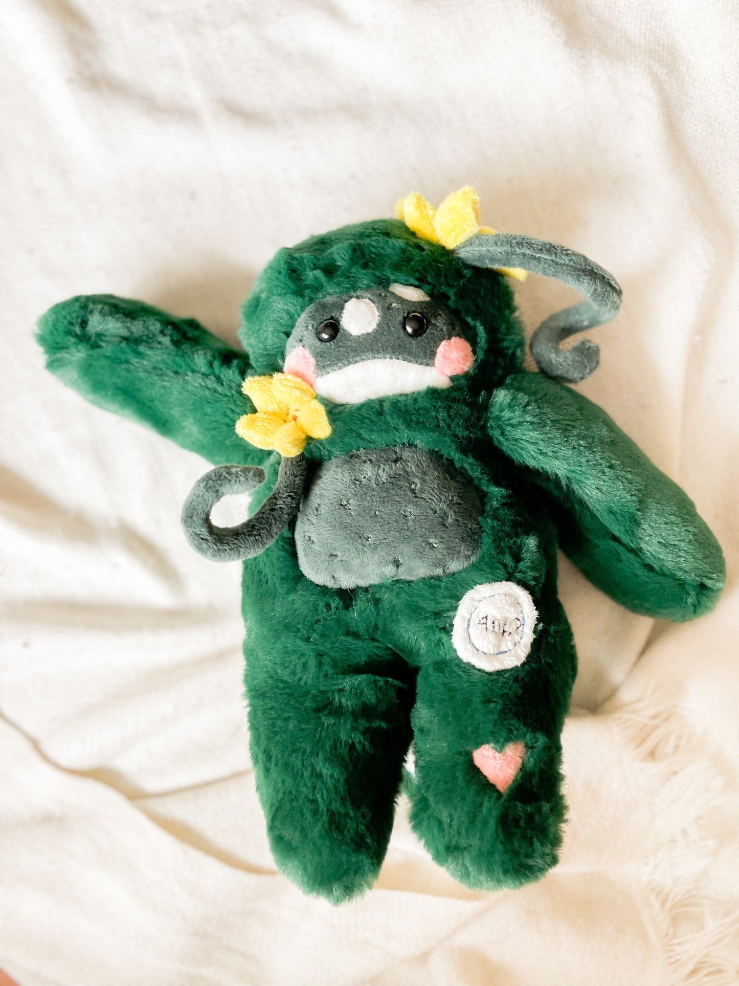 Larry the Cucumber Gecko (OOAK)