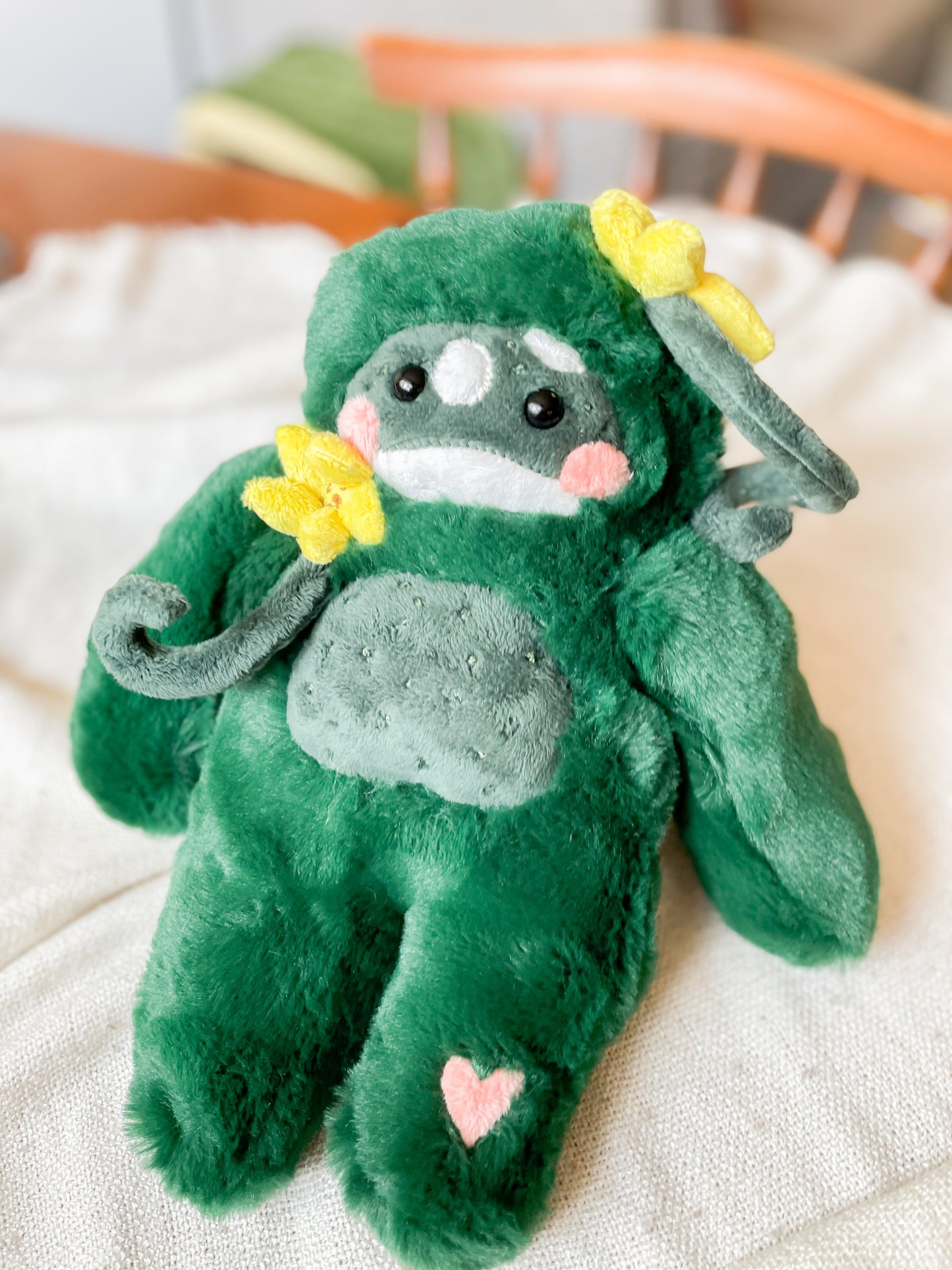 Larry the Cucumber Gecko (OOAK)